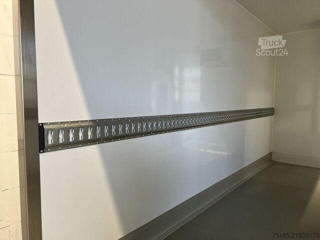 Remorci frigorifice și remorci de congelare profundă Rosemeier ER Cool 3.7 Seitentür Kombischien Kühlanhänger