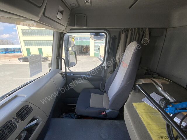 Volquete Renault Premium 460.32 8x4 Dxi