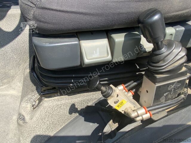 Volquete Renault Premium 460.32 8x4 Dxi