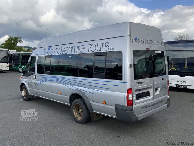Transportul de călători Ford Transit