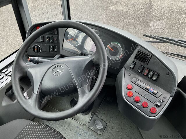 Kĺbový autobus Mercedes-Benz Conecto G