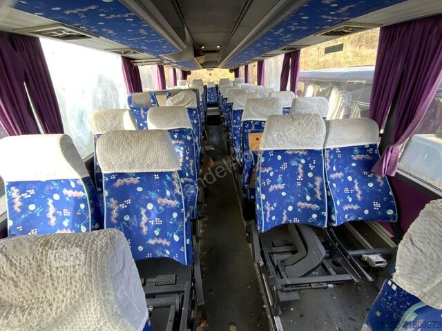 Autobus za međugradski prevoz Setra S 215 HDH