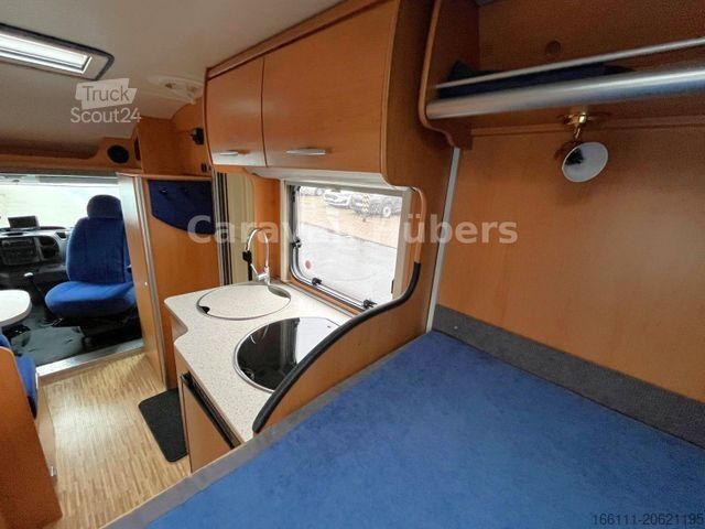 Teilintegriertes Wohnmobil HYMER/ERIBA Van 522 - Festbett - Sat/TV - Klima - Garage -