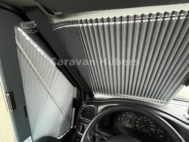 Semi-integrated camper HYMER/ERIBA Van 522 - Festbett - Sat/TV - Klima - Garage -