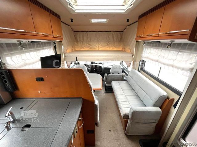 عربة تخييم متكاملة NIESMANN+BISCHOFF Flair 7100 IC - Fest/Hubbett - Automatik - AHK