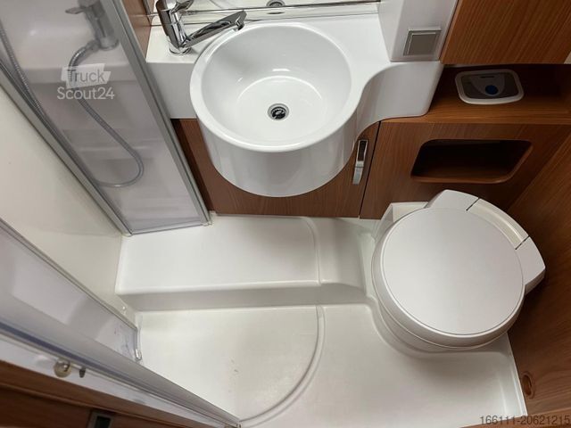 Camping-car semi-intégré HYMER/ERIBA T 614 SL - Festbett - Klima - -