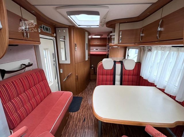 Camping-car semi-intégré HYMER/ERIBA T 614 SL - Festbett - Klima - -