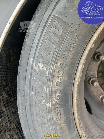 Csúszó ponyvák Fruehauf