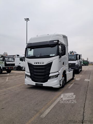 Standard-Sattelzugmaschine Iveco S-way