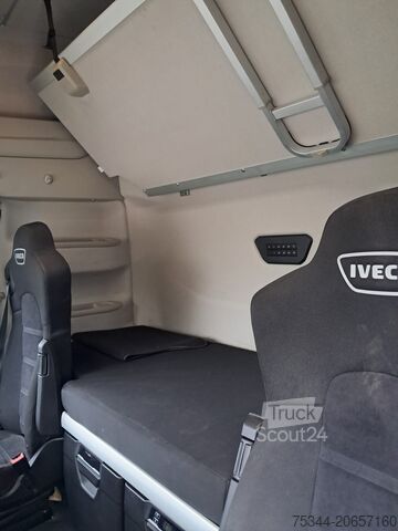 Standard-Sattelzugmaschine Iveco S-way