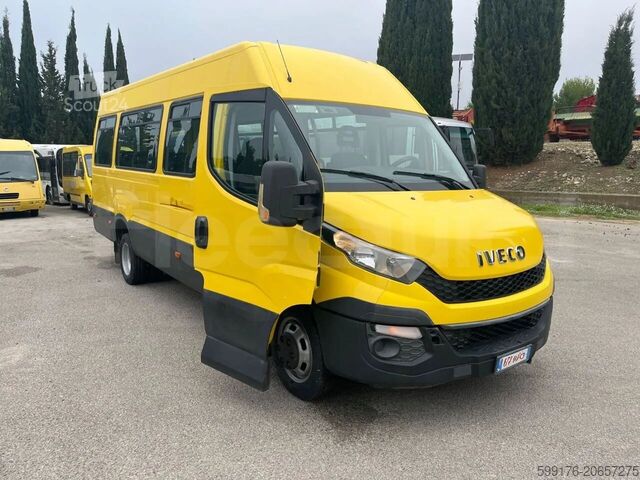 Transport de personnes IVECO Daily