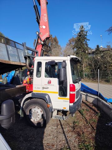 Trilateralis savivartis sunkvežimis su Fas kranu VOLVO FH12