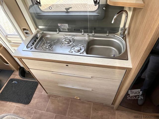 Kamper zintegrowany BÜRSTNER Viseo I 690 G - Einzelbetten - -