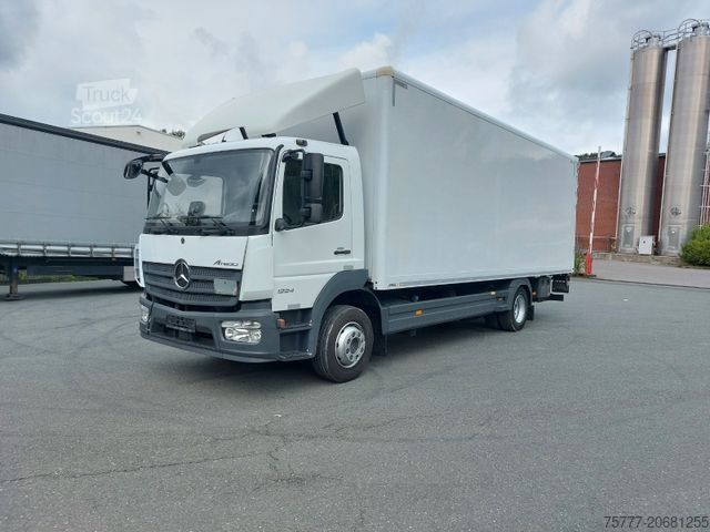 Kuorma-auto umpikorilla MERCEDES-BENZ 12-24 Atego Koffer- Blatt/Luft - LBW- Klima