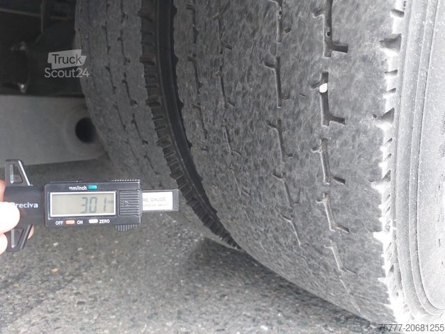 Kuorma-auto umpikorilla MERCEDES-BENZ 12-24 Atego Koffer- Blatt/Luft - LBW- Klima