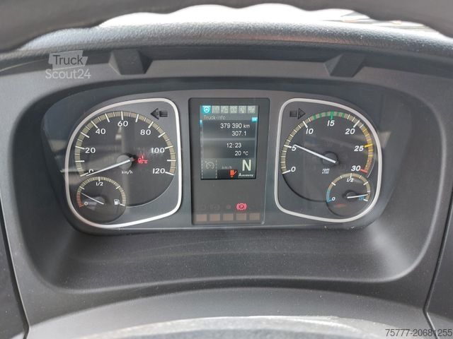 Kuorma-auto umpikorilla MERCEDES-BENZ 12-24 Atego Koffer- Blatt/Luft - LBW- Klima