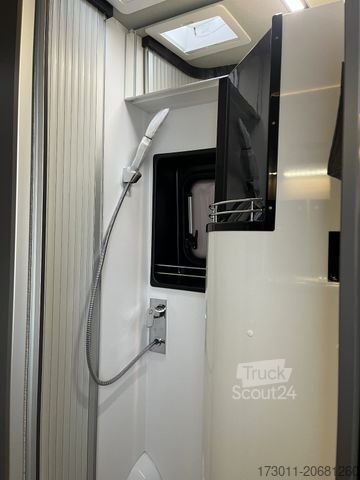 Obytný vůz PÖSSL Summit 600 l - Automatik Markise Solar Lithium