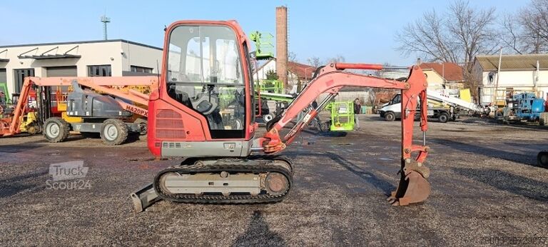 Mini ekskavatoru Caterpillar 302.4D