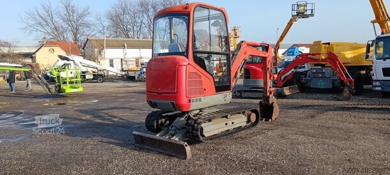 Mini ekskavatoru Caterpillar 302.4D