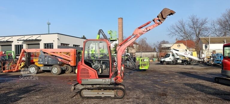 Mini ekskavatoru Caterpillar 302.4D