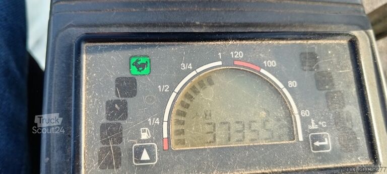 Mini ekskavatoru Caterpillar 302.4D