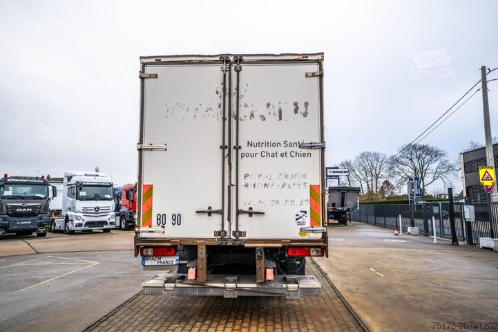 Resväska RENAULT D 19 280 WIDE + DHOLLANDIA 3 T.