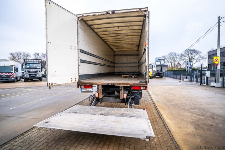 Resväska RENAULT D 19 280 WIDE + DHOLLANDIA 3 T.