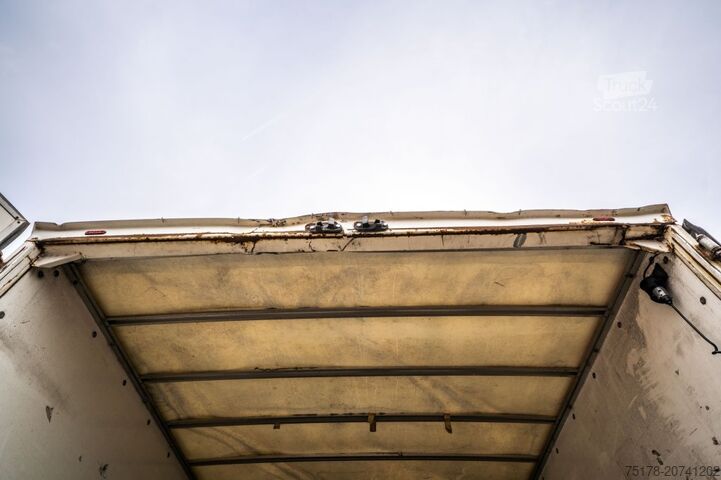 Resväska RENAULT D 19 280 WIDE + DHOLLANDIA 3 T.