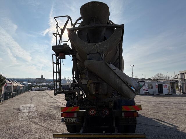 Auto betonowóz Astra HD9 84.48-80