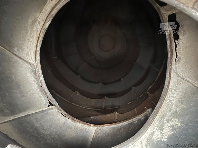 αυτοκινούμενος αναμικτήρας σκυροδέματος Iveco MAGIRUS 440E