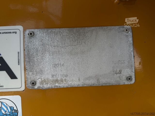 Auto betonowóz Astra HD9 84.48