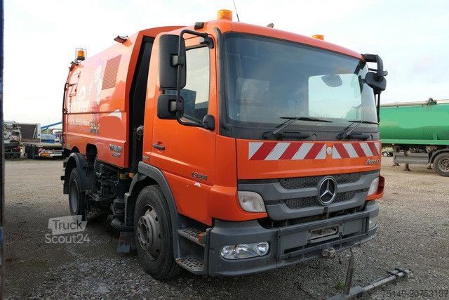 Veegmachine MERCEDES-BENZ 1323 L Atego 4x2, Faun Vaajet 6 R, Wassertank