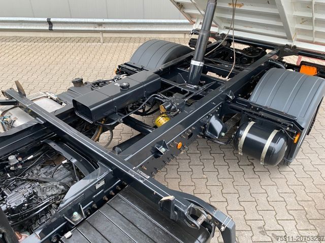 Driezijdige kipper bestelwagen MAN TGL 8.220 BB | erst 26TKM*MEILLER*Kamera*2x AHK