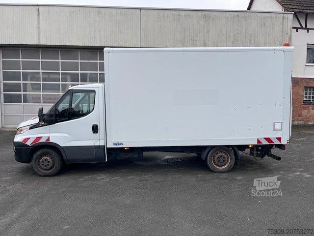 Vrachtwagen met bakwagen IVECO Daily 35-160 Koffer/LBW/Klima/R Kamera/Standheiz