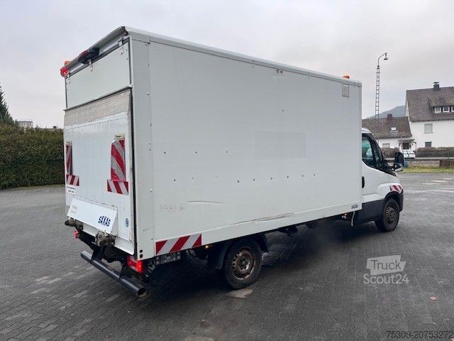Vrachtwagen met bakwagen IVECO Daily 35-160 Koffer/LBW/Klima/R Kamera/Standheiz