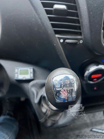 Vrachtwagen met bakwagen IVECO Daily 35-160 Koffer/LBW/Klima/R Kamera/Standheiz