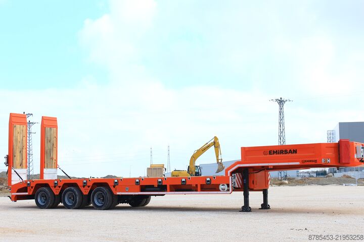 Alçak yataklı yarı römork inşaat makinesi taşımak için LOWBED TRAILER 2026