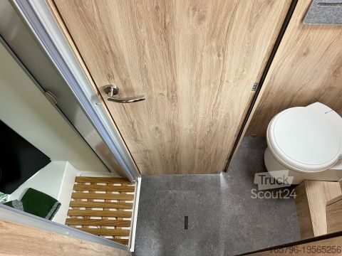 Halvintegrerad husbil Eura Mobil Profila T 726 EB 170 PS * Automatik * Mercedes