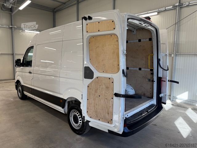 Panelvan VOLKSWAGEN Crafter Kasten Kasten 35 4MOTION CAMERA+360PARK