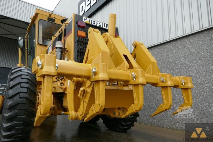 Greideris Caterpillar 140H Ex-army
