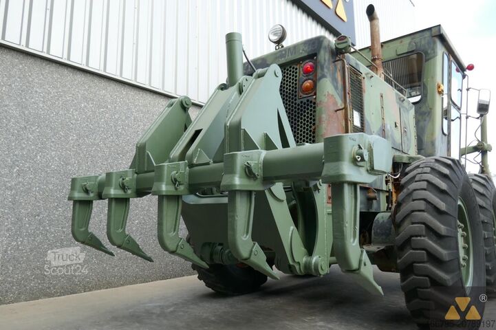 Greideris Caterpillar 130G Ex-army