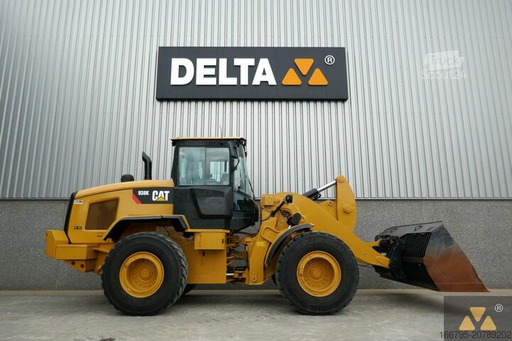 Ratinis krautuvas Caterpillar 938K