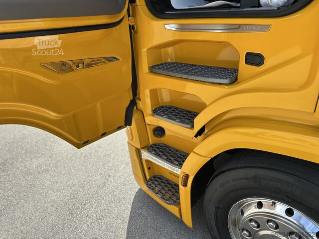štandardný ťahač SCANIA 590S  FULL PNEUMATIC 2+2  