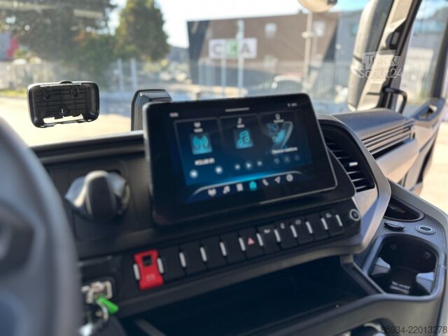 стандартен влекач Iveco S-WAY 500
