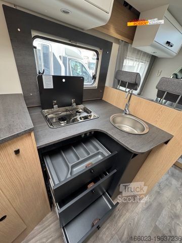 Yarı entegre karavan SUNLIGHT Adventure T Ford 670S