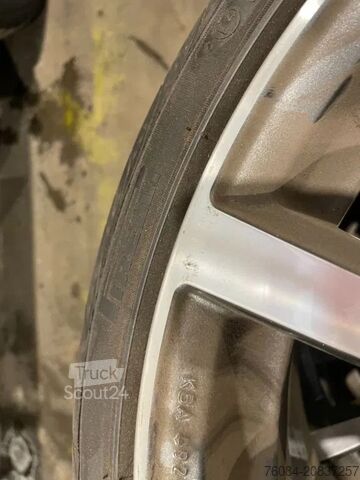 Wheels with tire set Pirelli *Brock velgen met Pirelli banden *235/35 ZR19