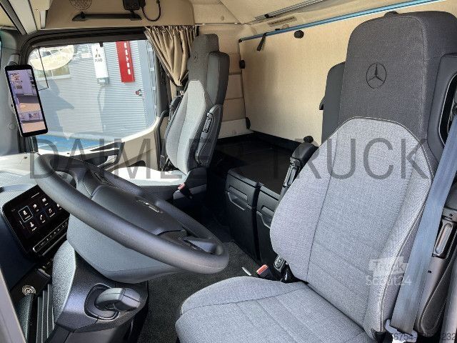 Standardní tahač Mercedes-Benz eActros 600 LS GigaSpace SHZ Standklima