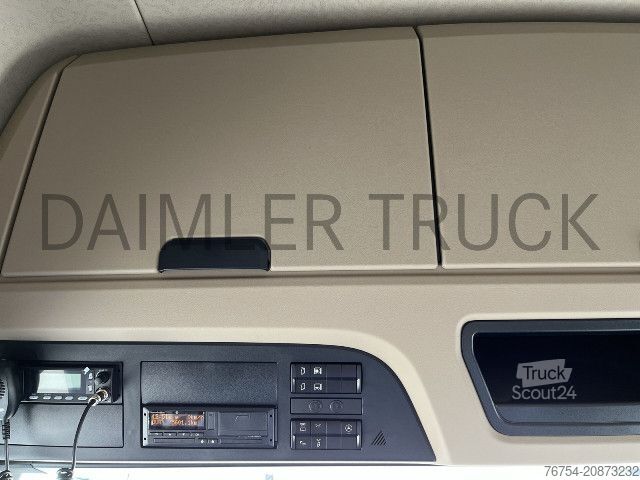 Standardní tahač Mercedes-Benz eActros 600 LS GigaSpace SHZ Standklima