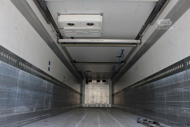 Semirimorchio SCHMITZ Bi-Multi-Temp. TW Rolltor Lenkachse Rent-Miete