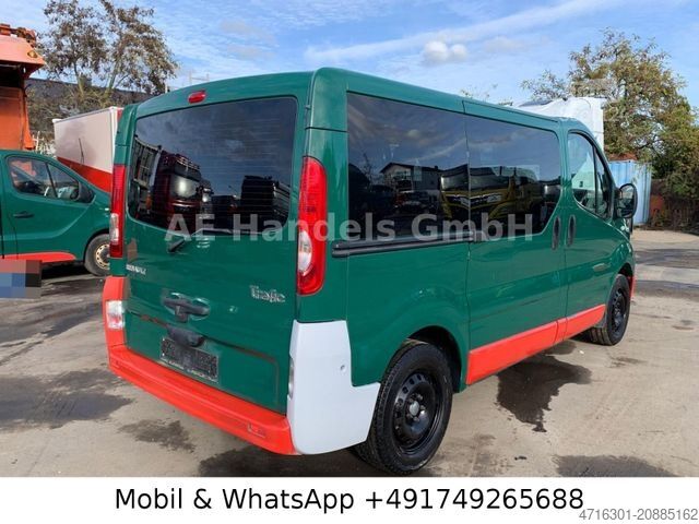 Minibús RENAULT Trafic Combi 9 Sitzer *Klima/Radio/1xSchiebetür